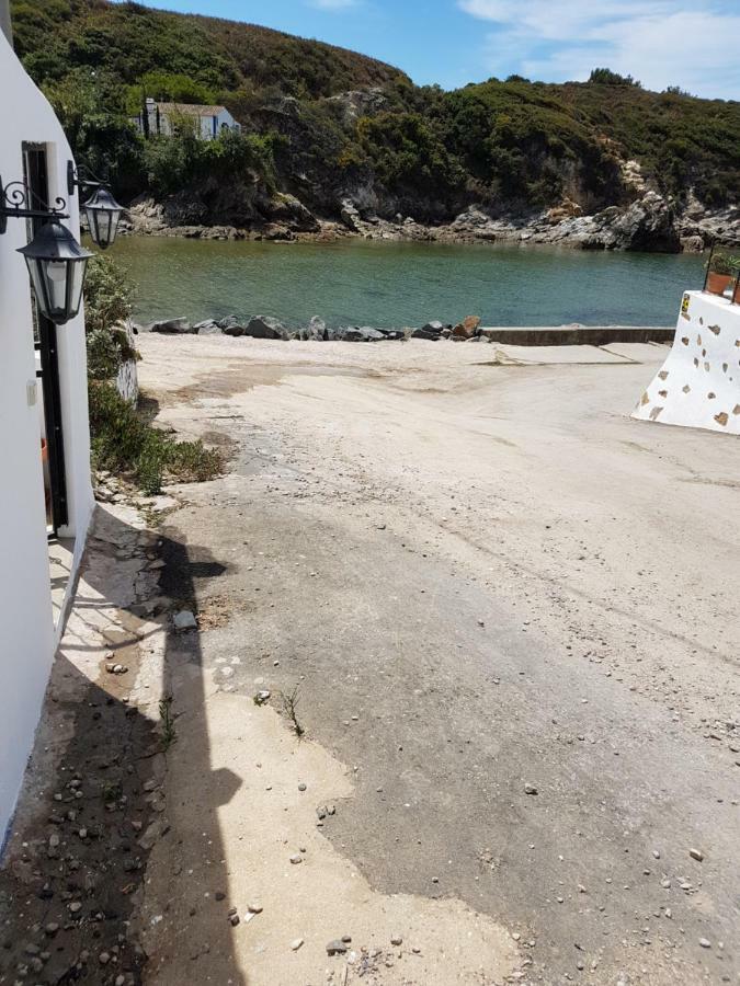 Vila Chale Da Baia Porto Covo Exteriér fotografie